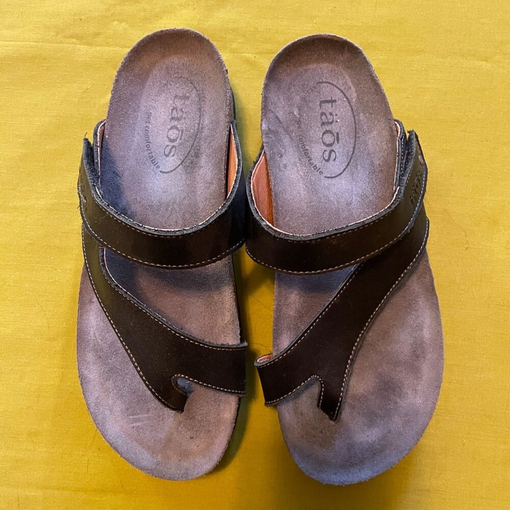 Taos Lola Lightweight Black Leather Adjustable Instep Thong Sandal Size 36 - Picture 2 of 8